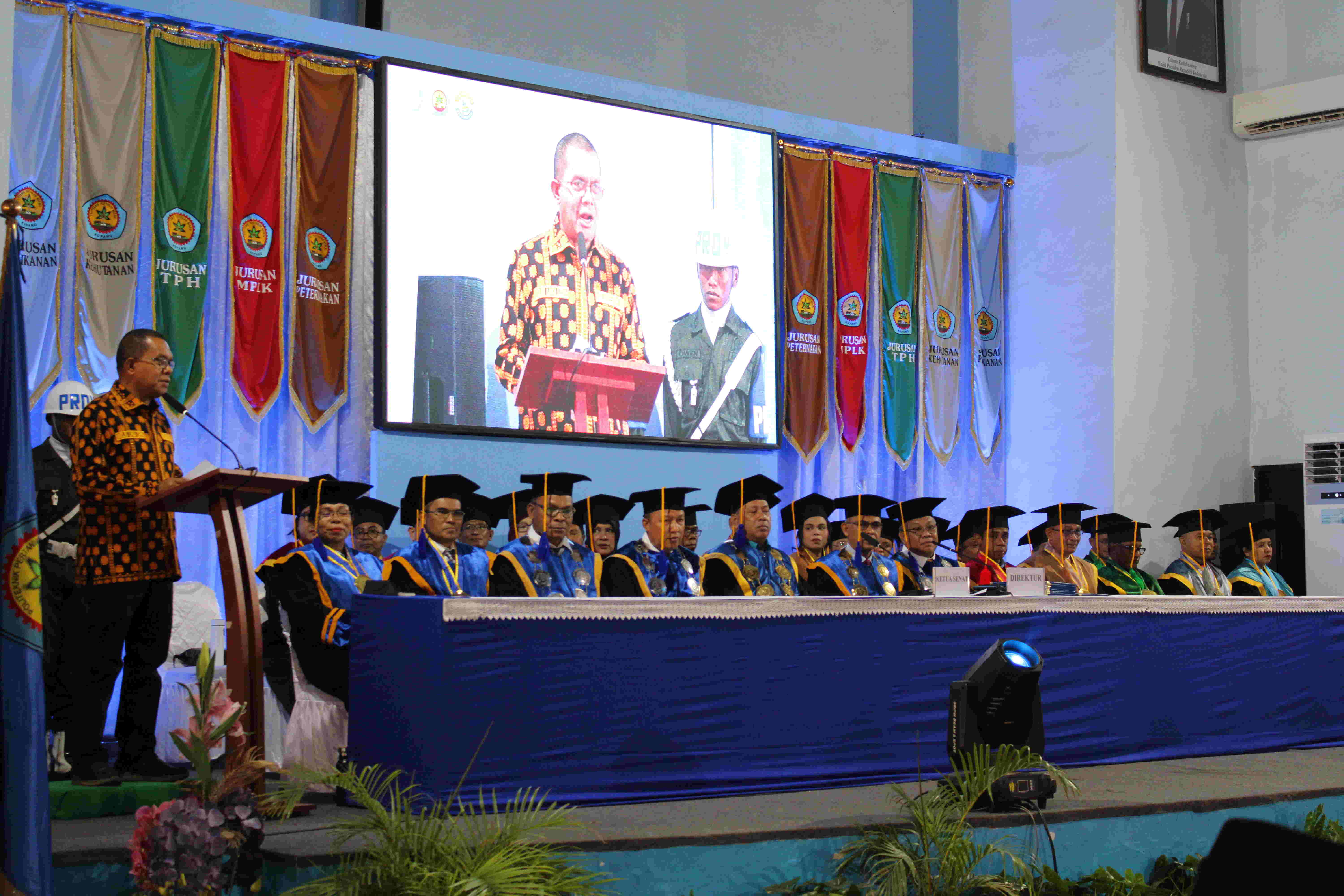 Wisuda Oktober